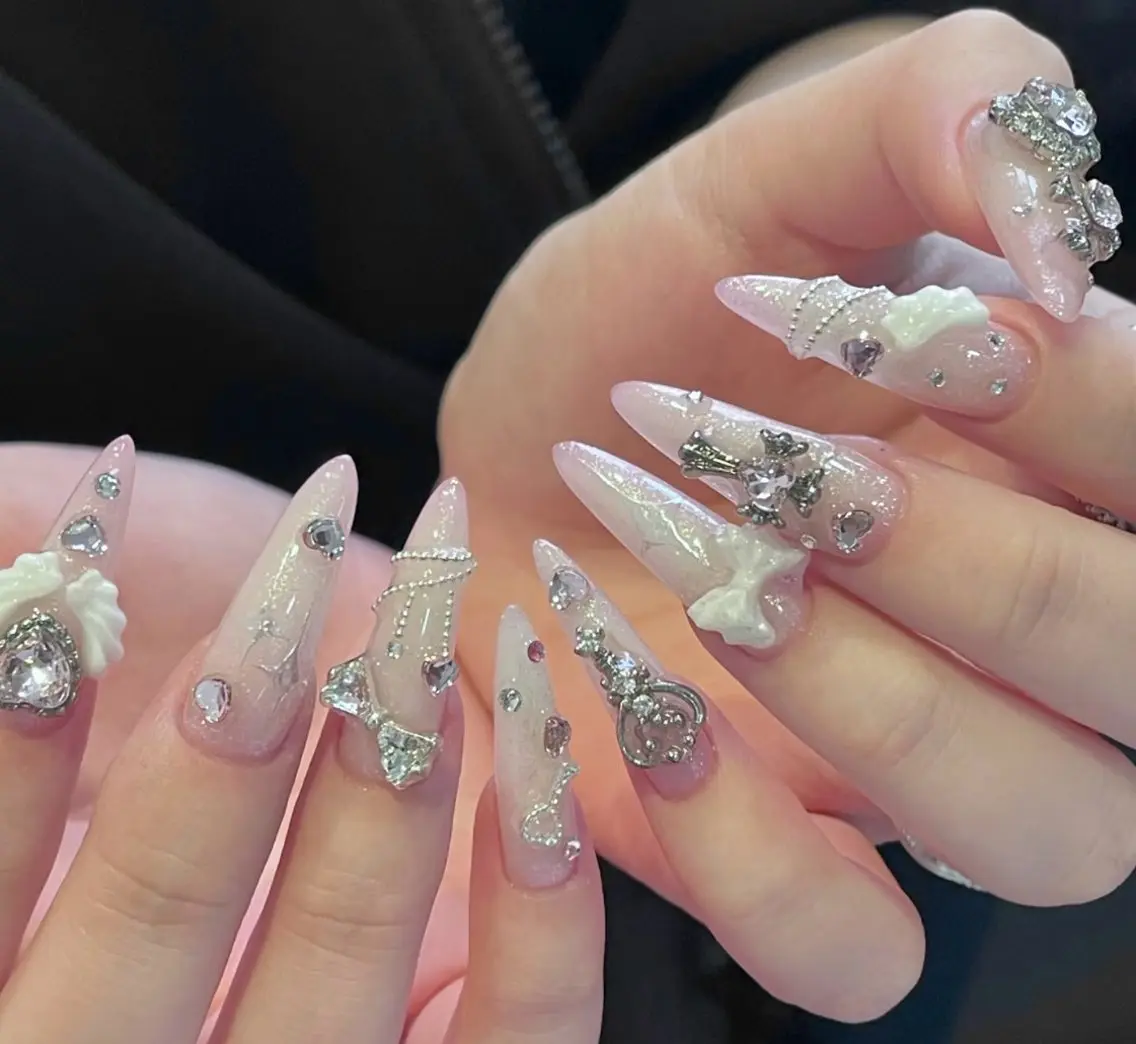 ネイル ハンドネイル Pure&Rich Nailのネイルデザイン