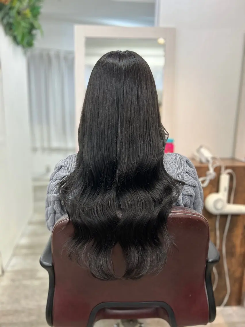 ロング レイヤーカット ロング カット エクステ ヘアセット 韓国ヘア🤍髪質改善 🇰🇷AKANEのヘアスタイル