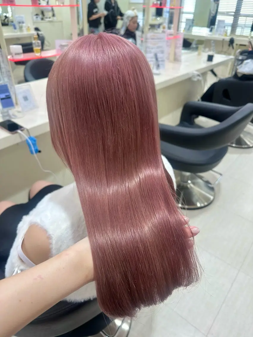 ロング カラー ヘアアレンジ 韓国レイヤー&ピンク 艶髪🩶maikoのヘアスタイル