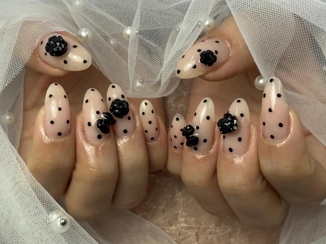 ネイル ドット シンプルネイル ハンドネイル ToliyDeliy Nail Salonのネイルデザイン