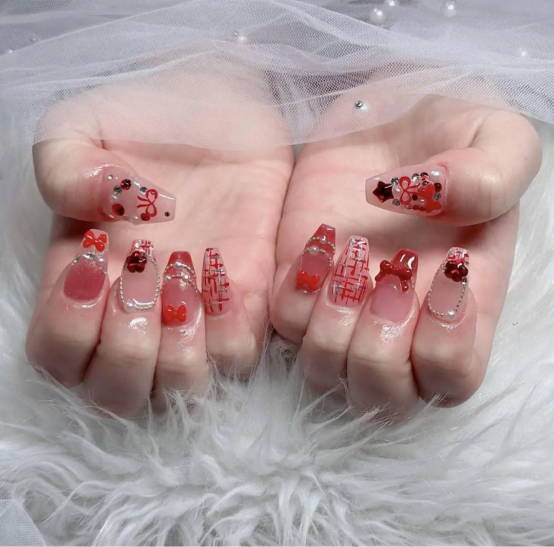 ネイル オーロラネイル フレンチネイル ジェルネイル ハロウィン 韓国ネイル ハンドネイル H.baby Nail Salonのネイルデザイン