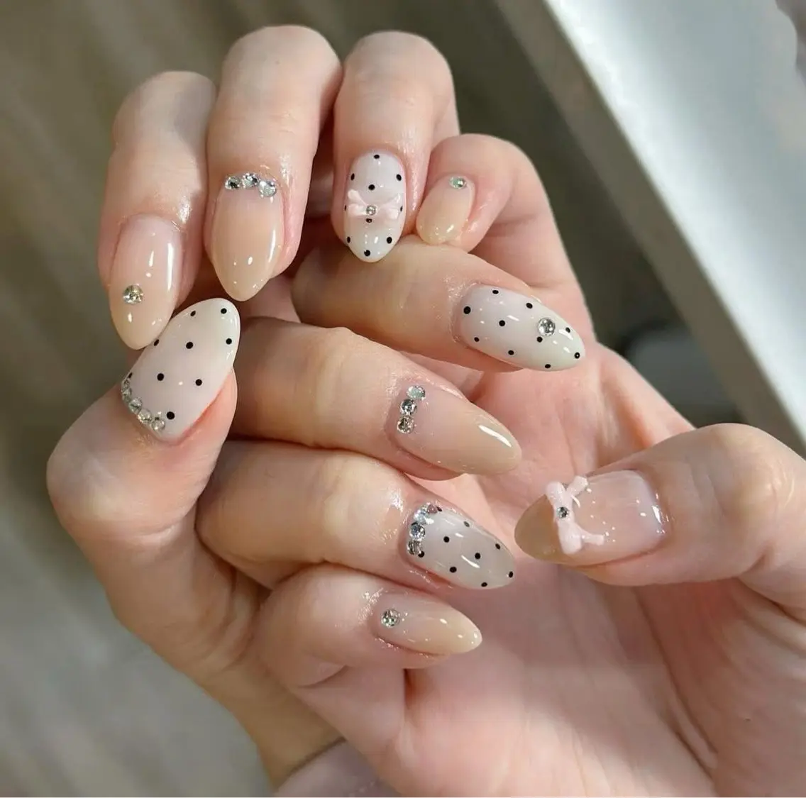 ネイル ハンドネイル T.Lee Nail Lilyのネイルデザイン