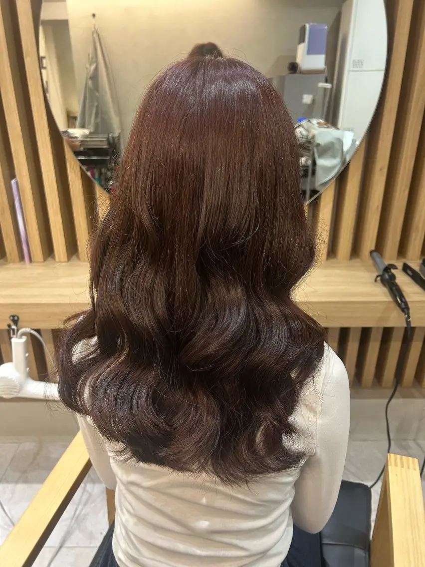 カラー 横内 英奈のヘアスタイル