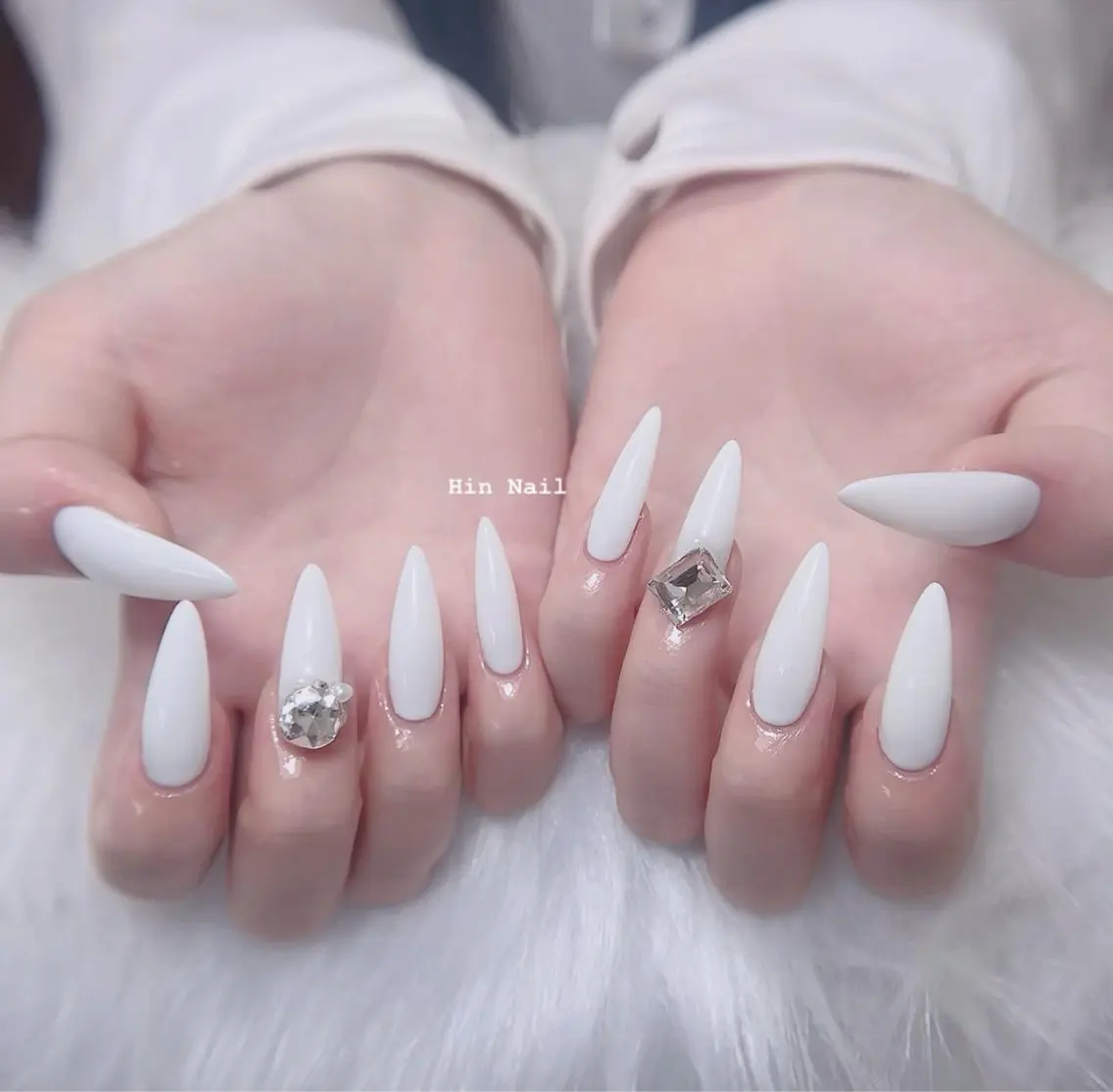 ネイル ハンドネイル HIN NAILのネイルデザイン