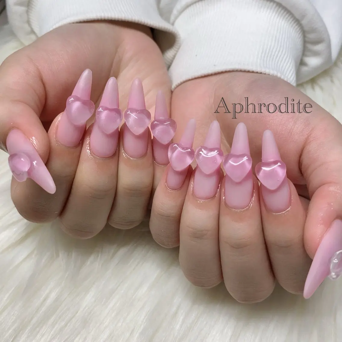 ネイル Aphrodite パラジェル認定サロンのネイルデザイン