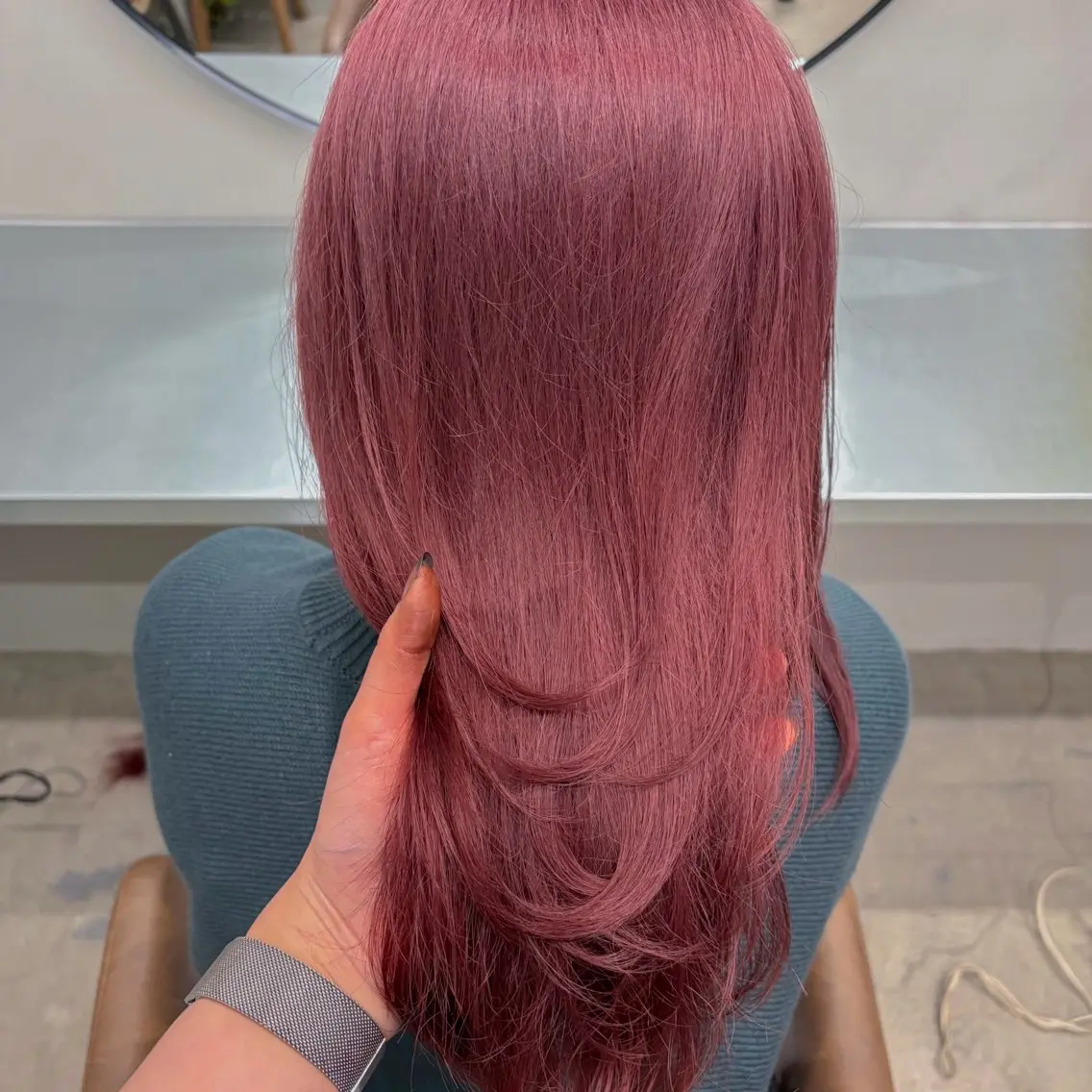 セミロング カラー ベージュカラー ブリーチ 透明感カラー デザインカラー ハイトーンカラー カット ヘアカラー トリートメント ブリーチ/レイヤー 💙ayame💙のヘアスタイル