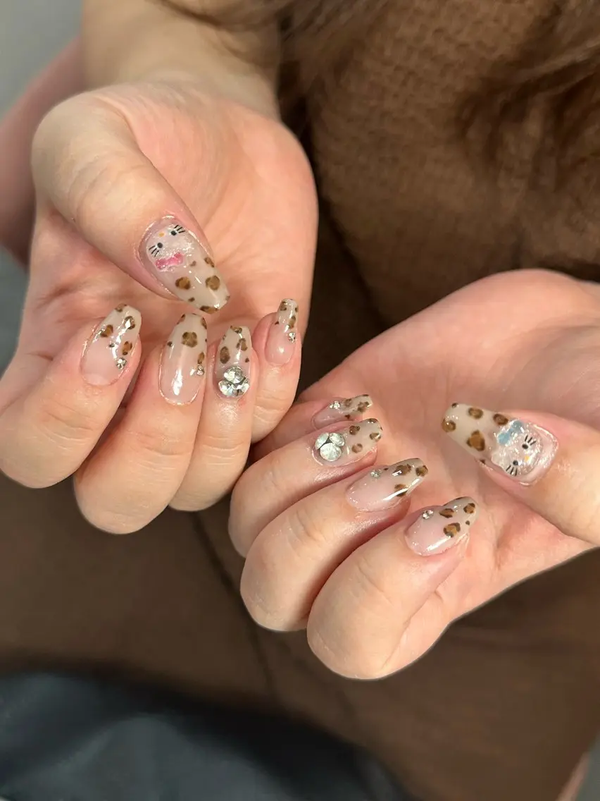 ネイル LAVISH nanamiのネイルデザイン