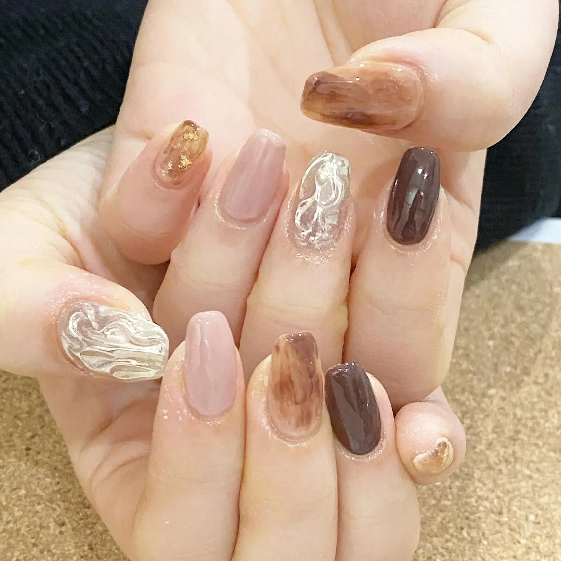 ネイル 板垣 綾乃のネイルデザイン