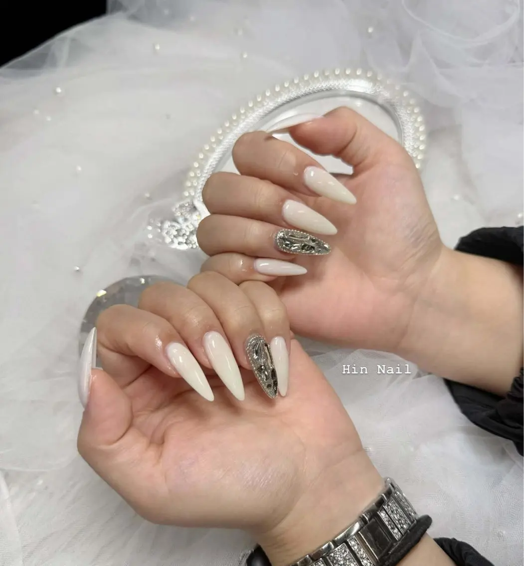 ネイル ハンドネイル Hin Nail 日本橋店のネイルデザイン