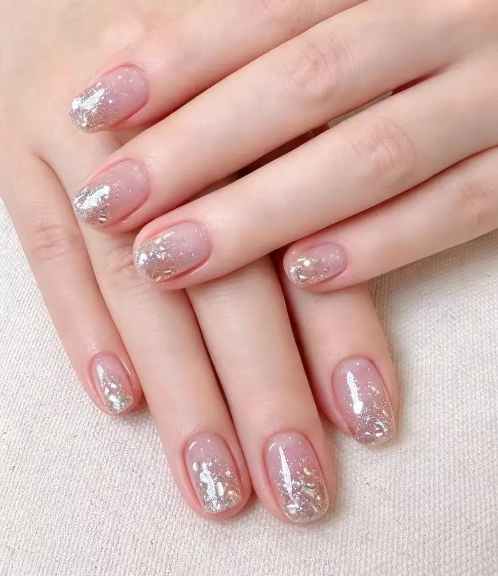 Hand ｜ グラデーションネイル or ラメグラデーション（カラー限定）の写真