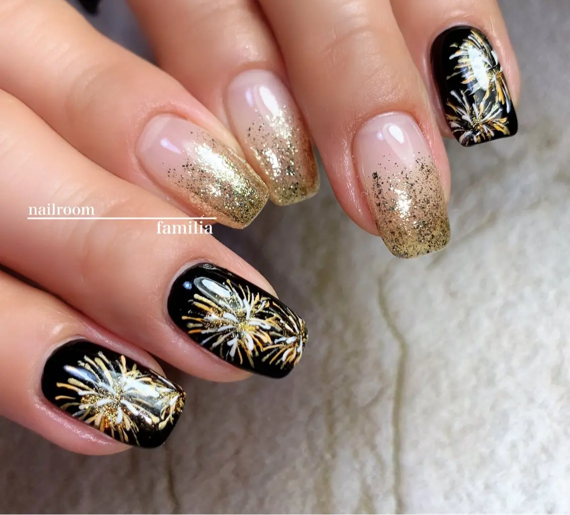 ネイル グラデーション ラメ(グリッター) ラメグラデーション -nailroom- familiaのネイルデザイン
