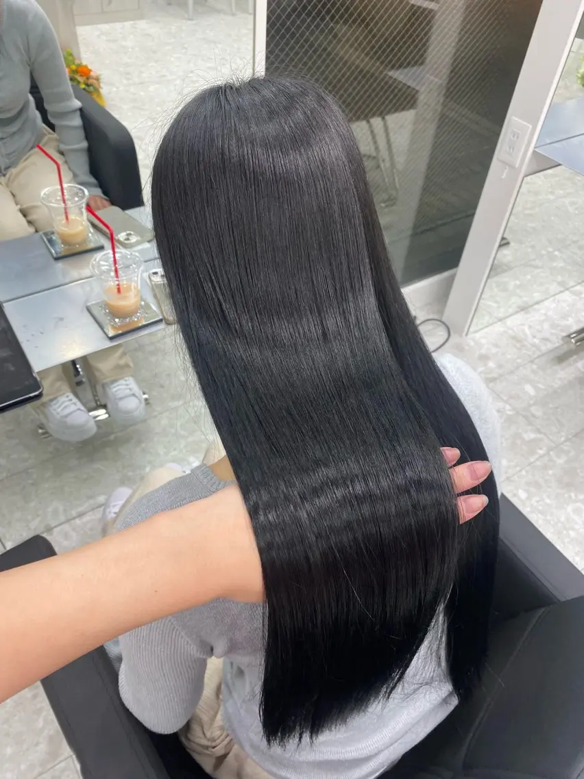 カラー 𝗮𝘆𝘂𝗺𝗶 ハイトーン🎀のヘアスタイル
