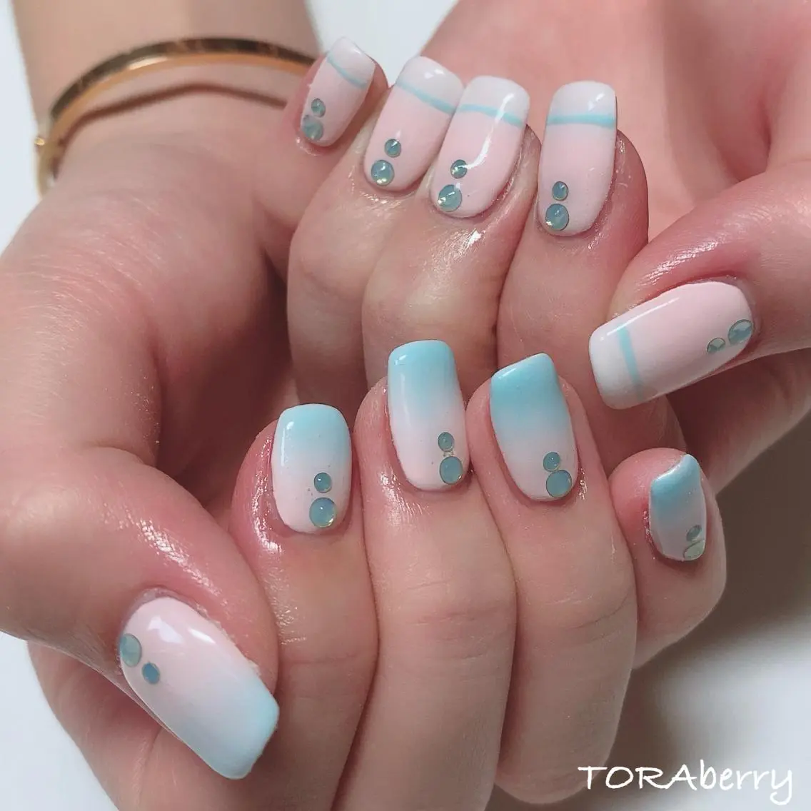 ネイル ハンドネイル ネイリスト なつみのネイルデザイン
