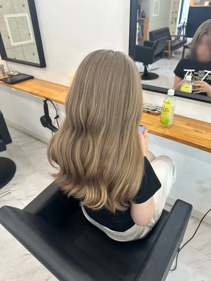 ロング カラー ブリーチ ヘアセット🎀透明感 カラーHiROEのヘアスタイル