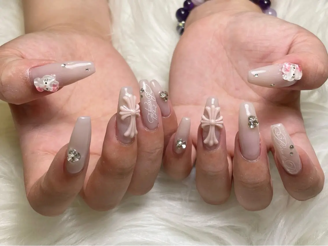 ネイル ハンドネイル ハンドケア SunnyRoa aguri ୨୧˖*のネイルデザイン