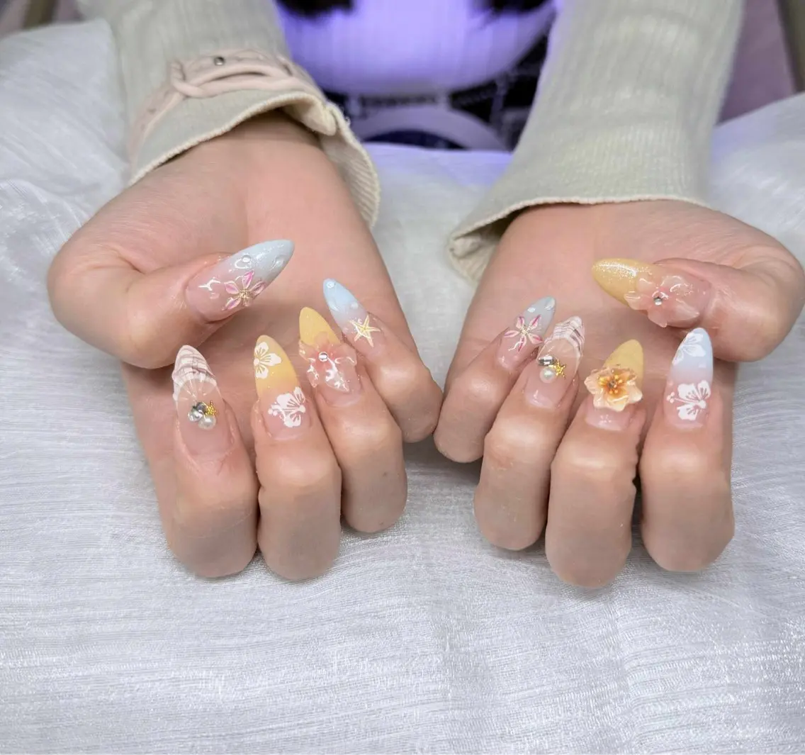 ネイル 長さ出し グラデーション 卒業式 キラキラネイル マグネットネイル ハンドネイル Lee Nailsのネイルデザイン