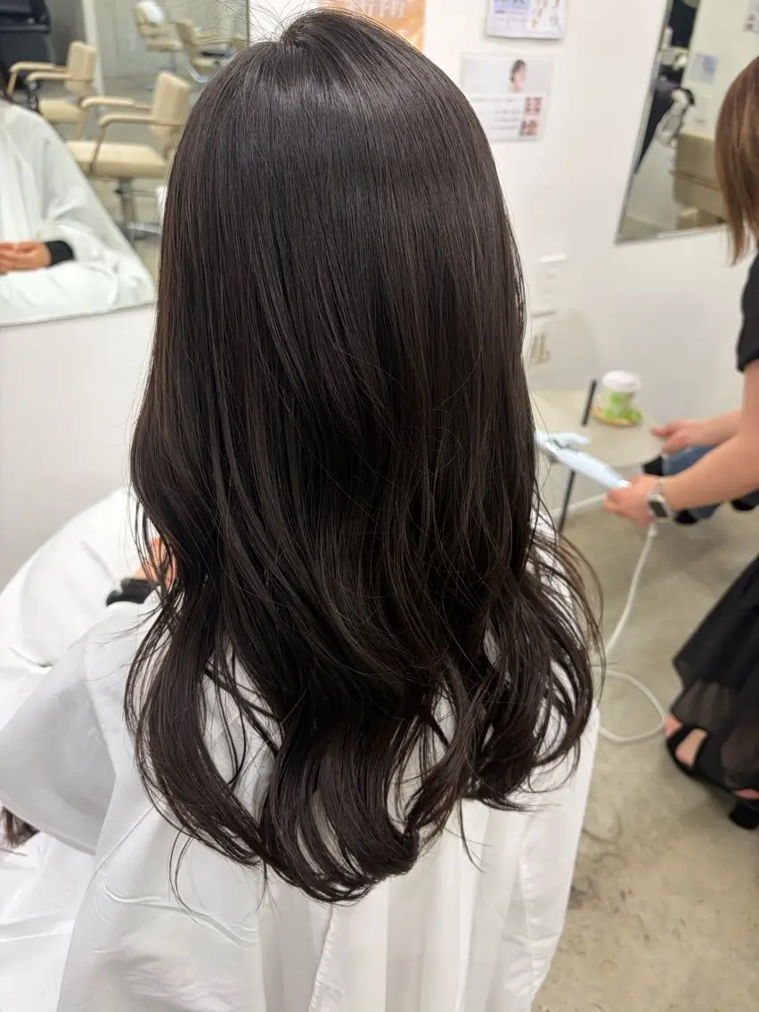 ロング カラー カット ヘアカラー トリートメント ヘッドスパ 長岡 明音のヘアスタイル