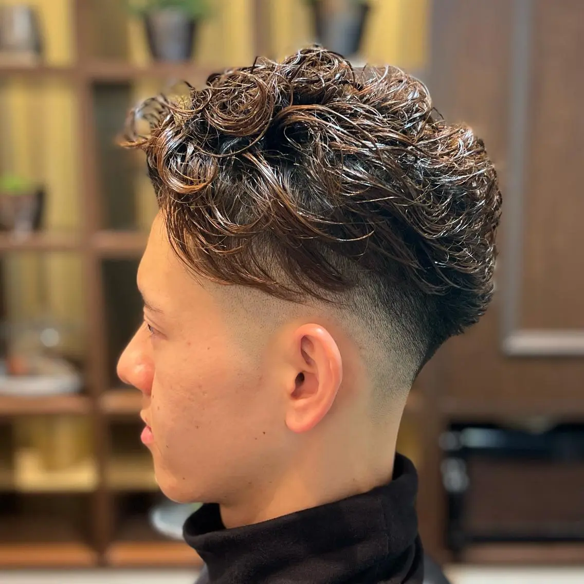 ミディアム パーマ メンズ 浦添メンズ 経験20年／のヘアスタイル