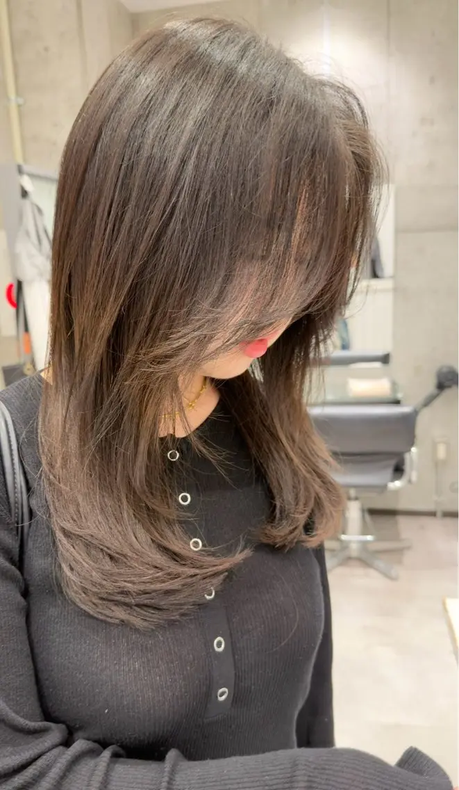 ロング レイヤーカット カット ドライカット ✂️髪質改善縮毛矯正のヘアスタイル