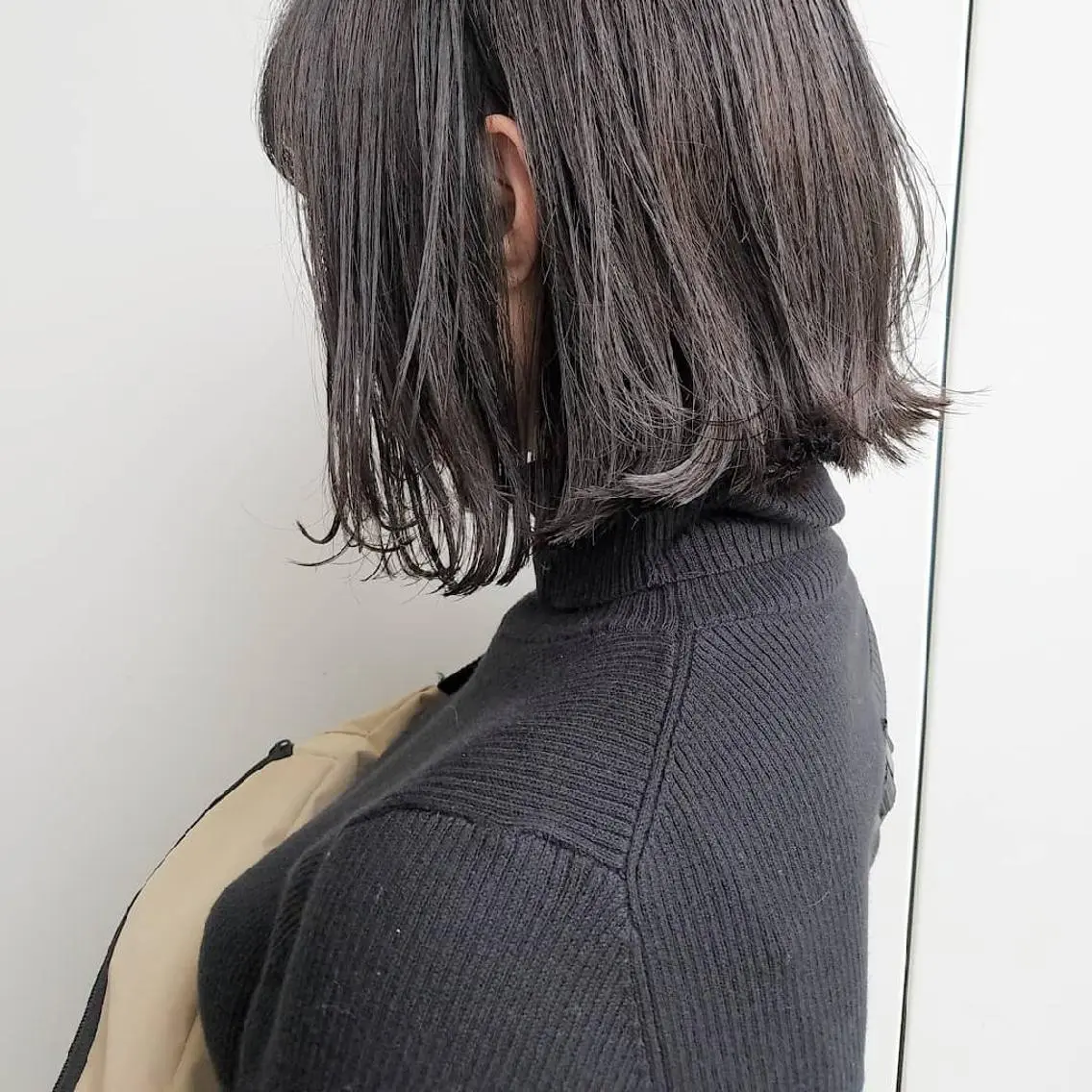 ショート カラー ヘアアレンジ グレージュ ボブ iplus　眉毛と まつげパーマ専門店のマツエク・マツパデザイン
