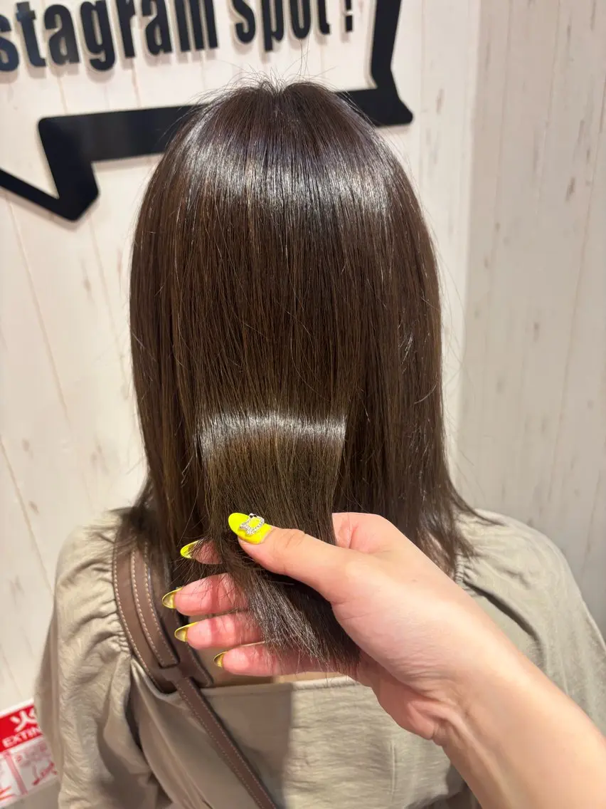ミディアム カラー ベージュカラー 透明感カラー ヘアカラー トリートメント Agu.hair / ミナミのヘアスタイル