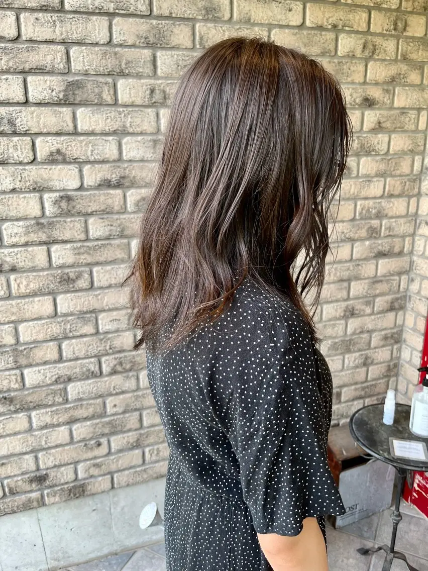ミディアム 小山 理紗のヘアスタイル