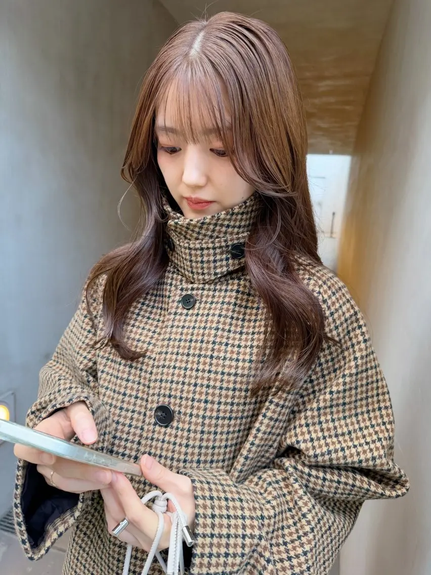 セミロング カラー ブリーチ ダブルカラー ブリーチなしカラー レイヤーカット カット ヘアカラー トリートメント AiM 大名　似合わせカットのヘアスタイル
