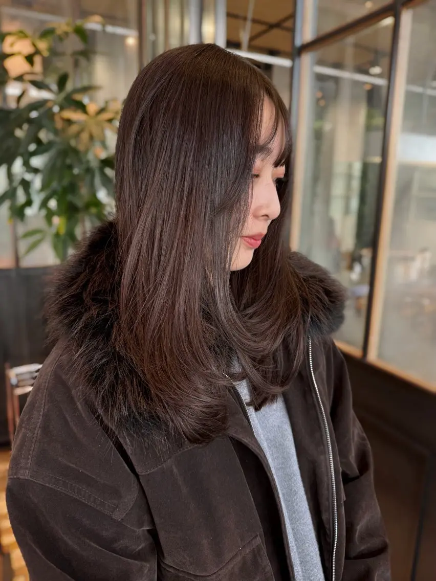 セミロング レイヤーカット カット ヘアカラー レイヤーカット /momocaのヘアスタイル