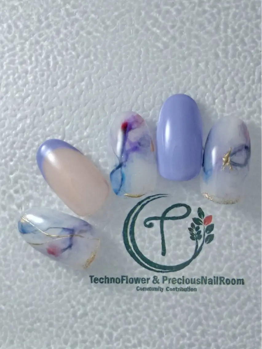 ネイル フラワーネイル precious nail roomのネイルデザイン
