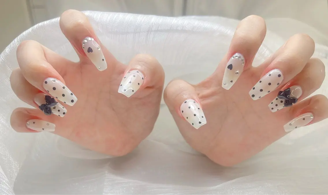 ネイル LUCIE 1 Nailのネイルデザイン