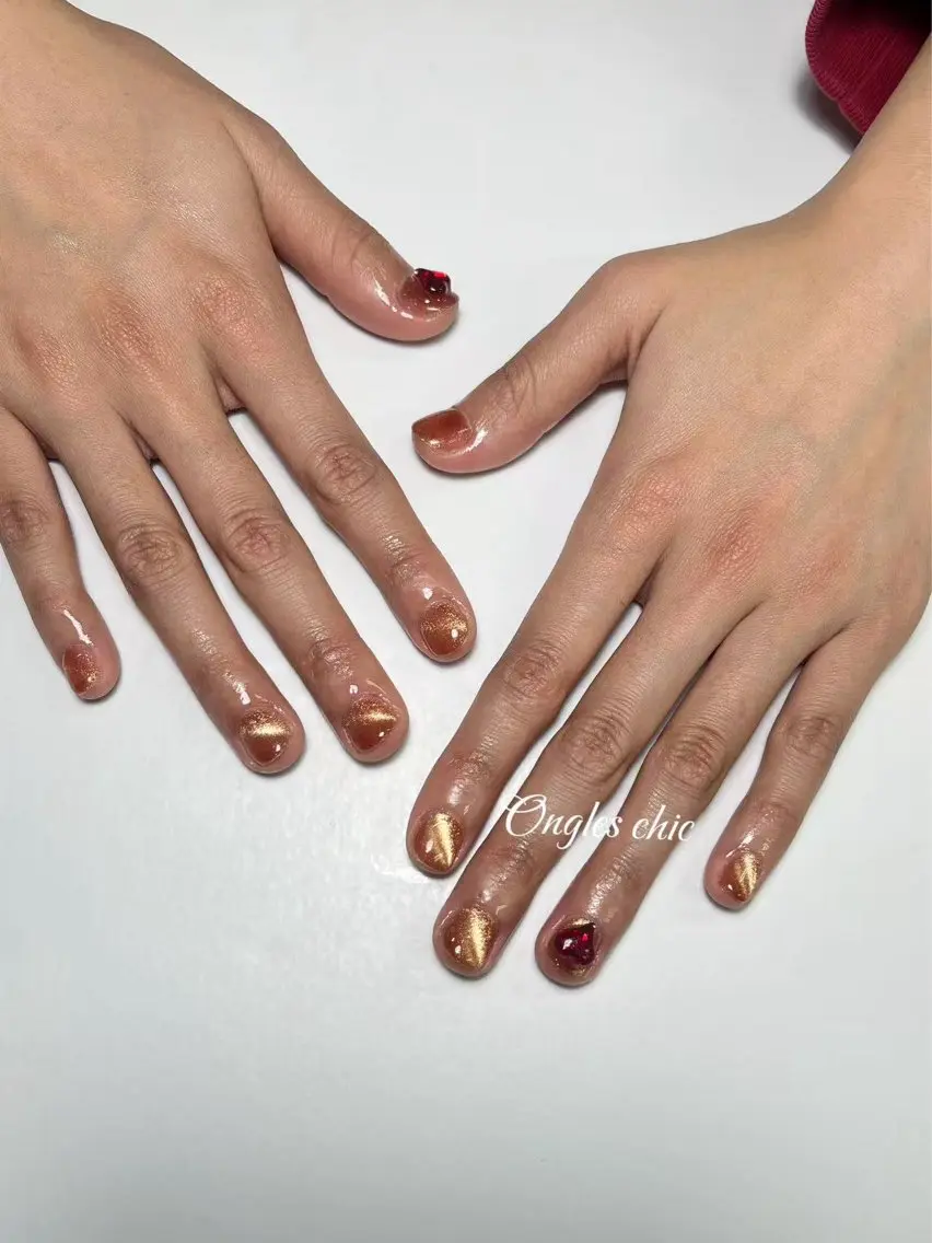 ネイル ハンドネイル ongles chicのネイルデザイン