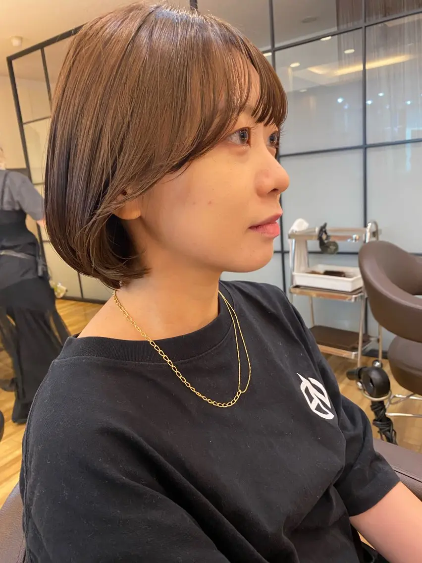 ショート カラー タンバルモリ カット ヘアカラー トリートメント レイヤーカット /透明感/千葉怜寿のヘアスタイル