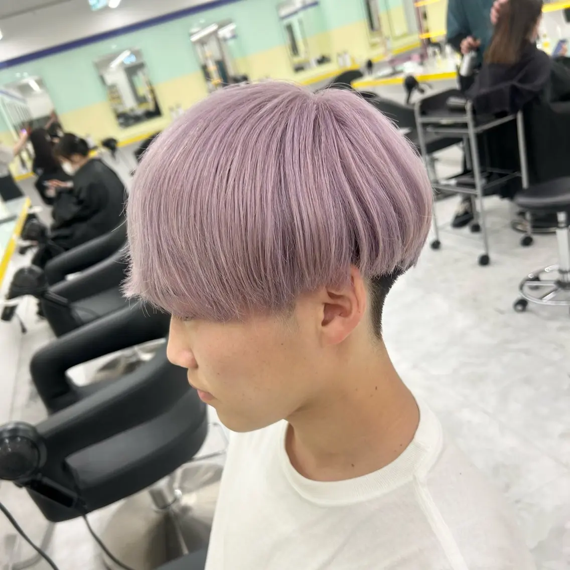 カラー ヘアカラー トリートメント ハイトーンカラー 🦄レイヤーカットのヘアスタイル