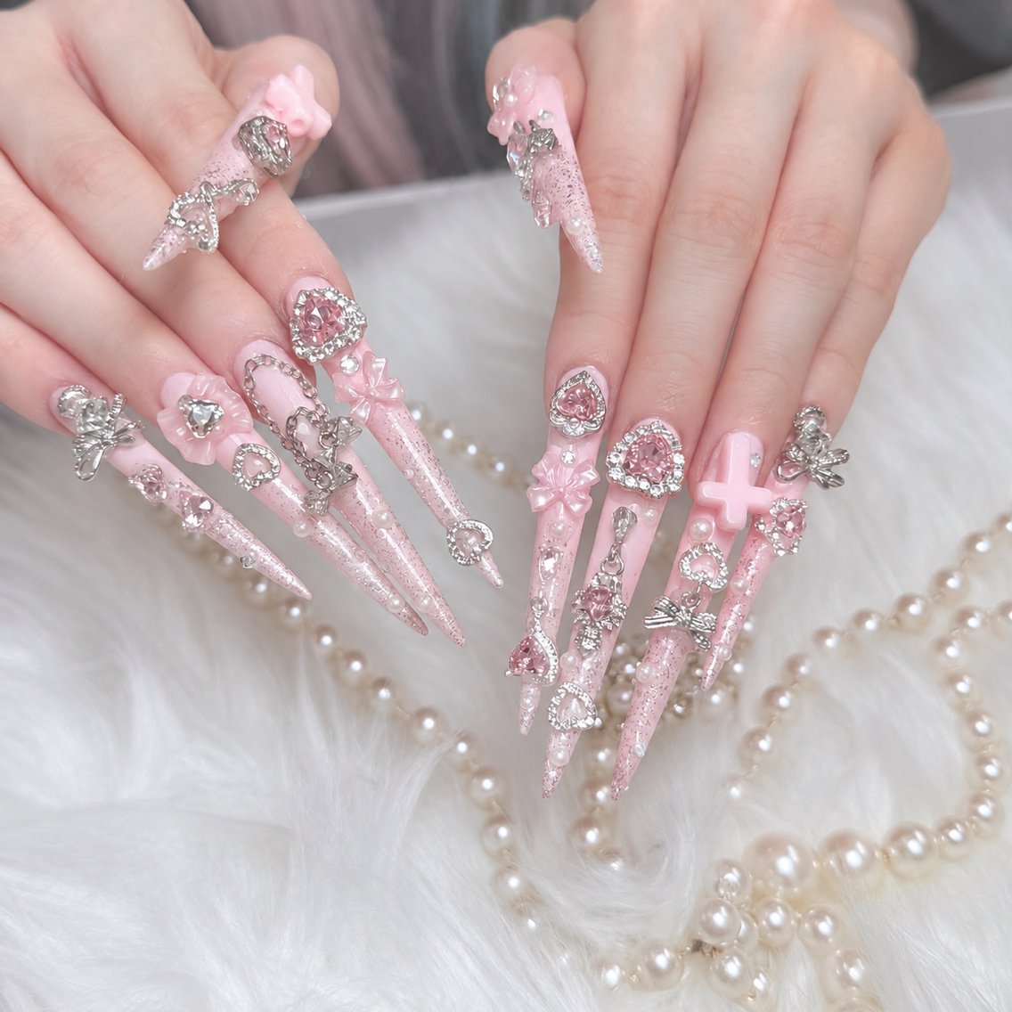 ネイル アニマル柄 べっ甲ネイル ボルドー ブラウン ドット ハンドネイル Rin Nail 新大久保店のネイルデザイン