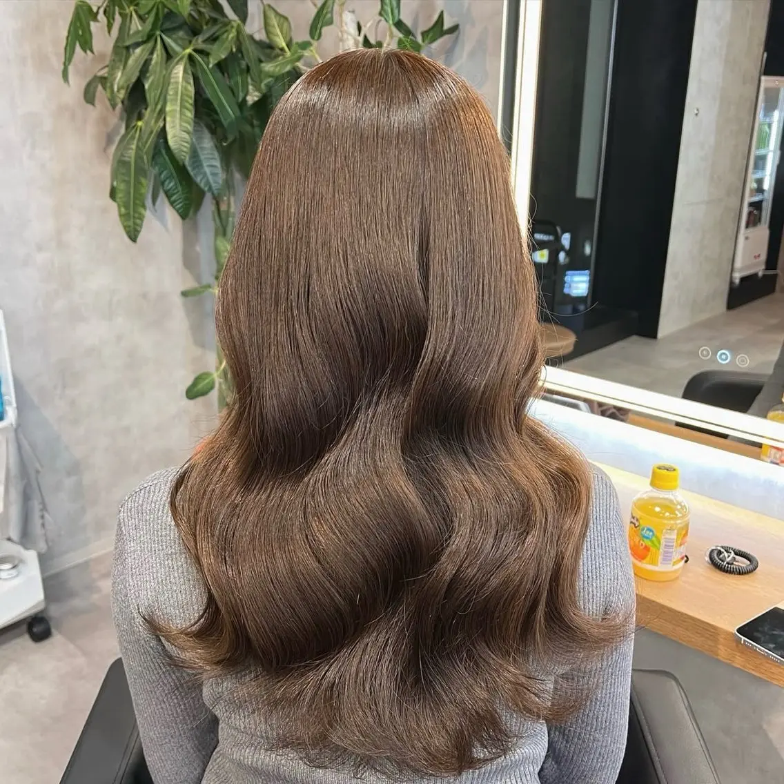 ロング カラー ヘアアレンジ カット ヘアカラー トリートメント ヘアセット レイヤー×透明感カラ ーHAYATOのヘアスタイル