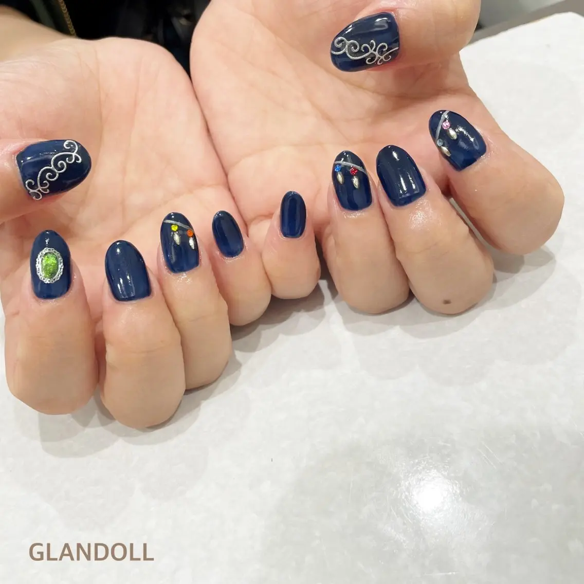 ネイル 持ち込み ハンドネイル GLANDOLL YURIのネイルデザイン