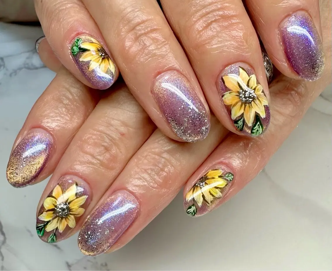 ネイル オーロラネイル フレンチネイル ラメ(グリッター) ラメグラデーション マグネットネイル Mai’s nailのネイルデザイン