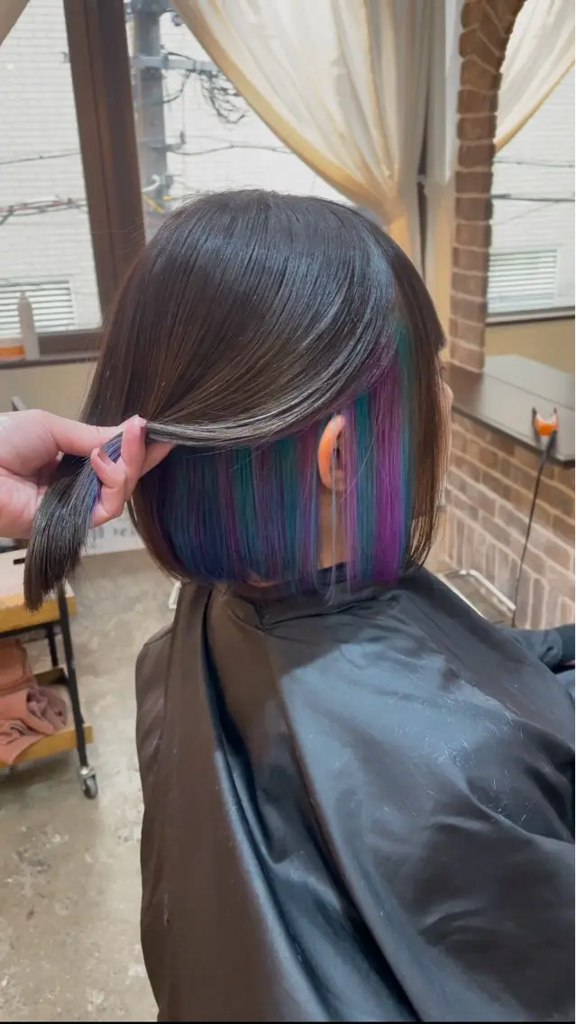 ミディアム カラー ブリーチ バイオレットカラー カット ヘアカラー トリートメント 艶カラー/インナー /グラデ/大西小百合のヘアスタイル