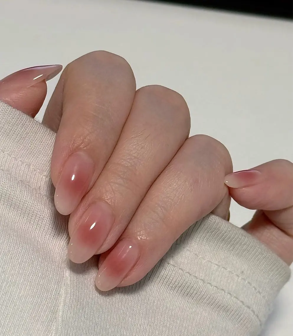 【HAND】カラグラorチークネイル🌈※ケア込みオフなし¥6,900→¥2900の写真