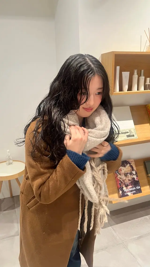 パーマ e.n.u 烏丸山﨑 菜々実のヘアスタイル