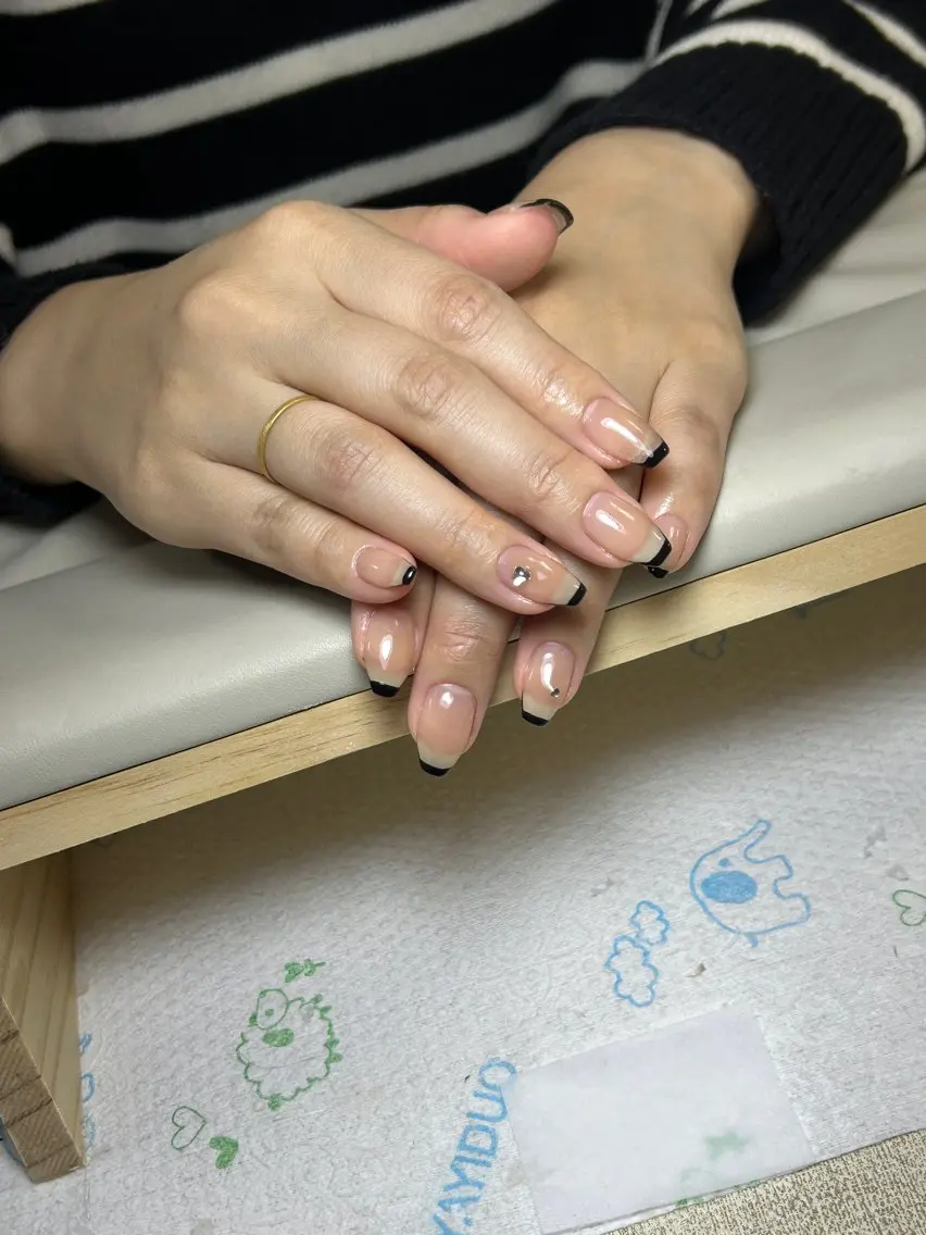 ネイル アートネイル チークネイル 長さ出し フレンチネイル ジェルネイル ハンドネイル 🦋new Nail🦋ニノのネイルデザイン