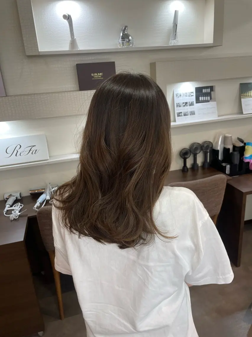 セミロング トリートメント 堀 綾花のヘアスタイル