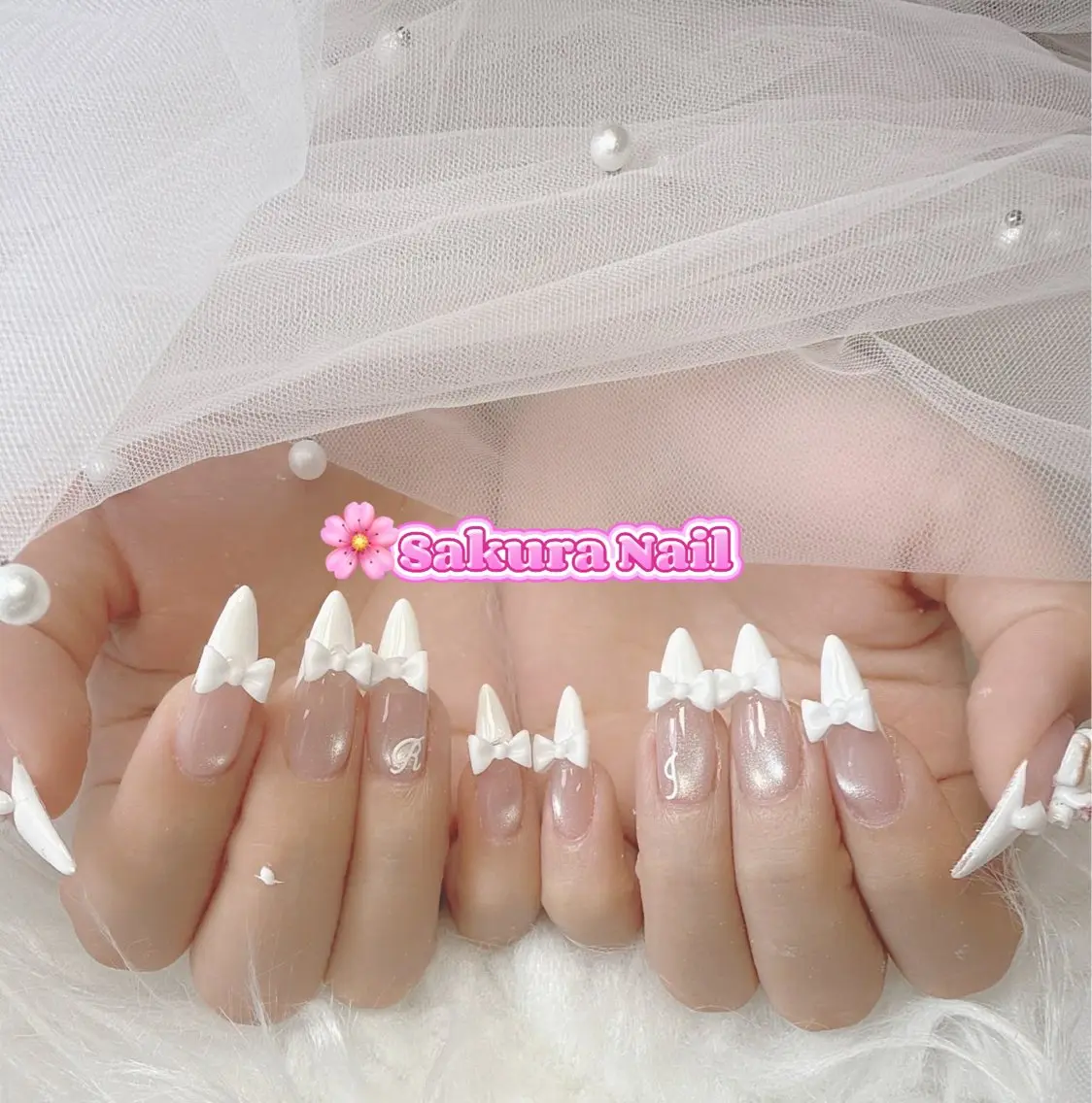 ネイル アートネイル オーロラネイル ボルドー チークネイル フレンチネイル ハンドネイル Sakura Nail Salonのネイルデザイン