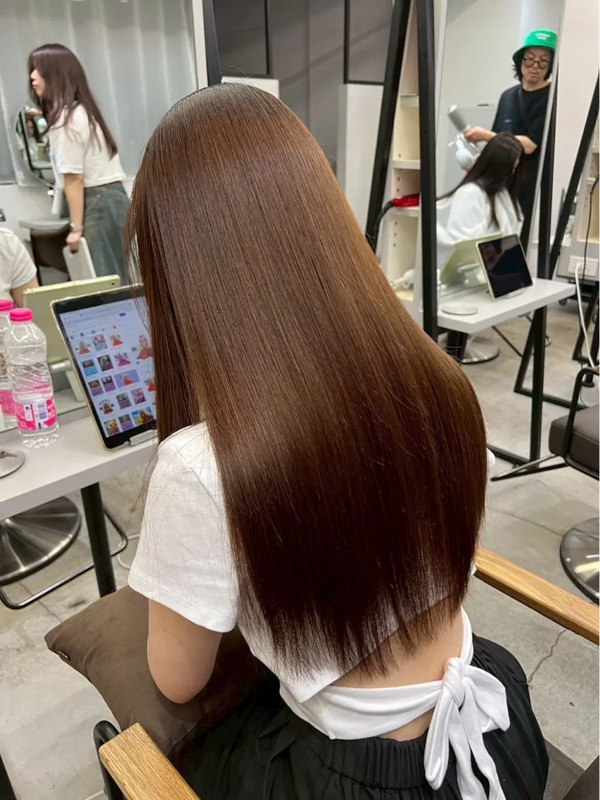 ロング パーマ 髪質改善 レイヤーカット 縮毛矯正 トリートメント 酸性ストレート 縮毛矯正 🍒モテ暖色カラー × うる艶✧ ゆなのヘアスタイル