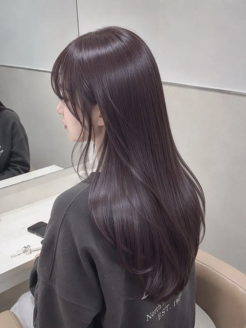 ロング カラー グレージュ ラベンダーカラー ラベンダーグレージュ ラベンダーグレー ヘアカラー トリートメント ラベンダー💜 グレージュ🩶のヘアスタイル