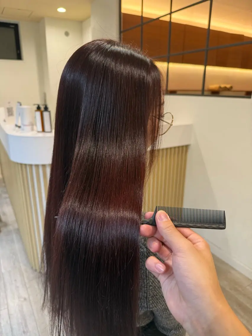 ロング ヘアカラー クロギ リョウのヘアスタイル