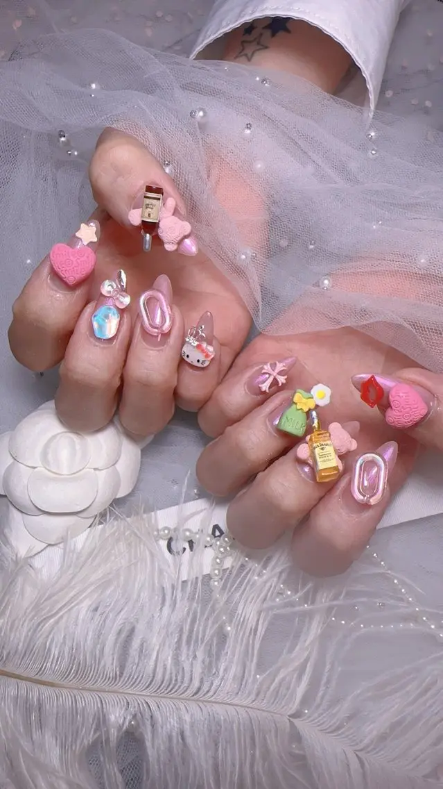 ネイル オーロラネイル フットネイル 韓国ネイル ラメ(グリッター) ラメグラデーション ハンドネイル Belle nail salon 新小岩のネイルデザイン