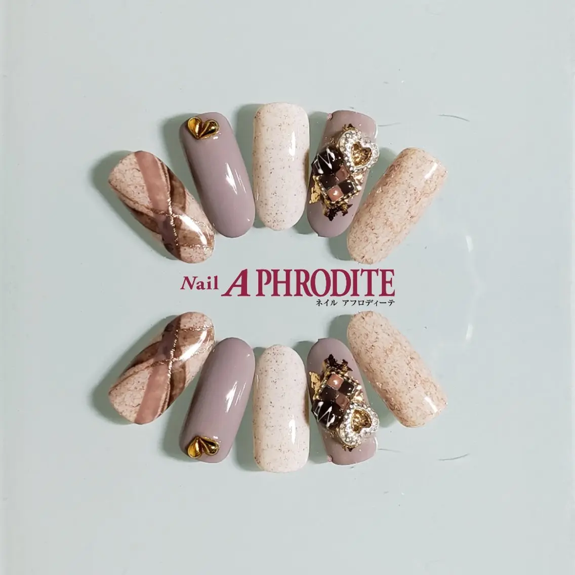 ネイル ジェルネイル ニュアンスネイル スカルプネイル ソフトジェル ネイルチップ ハンドネイル Nail Aphroditeのネイルデザイン