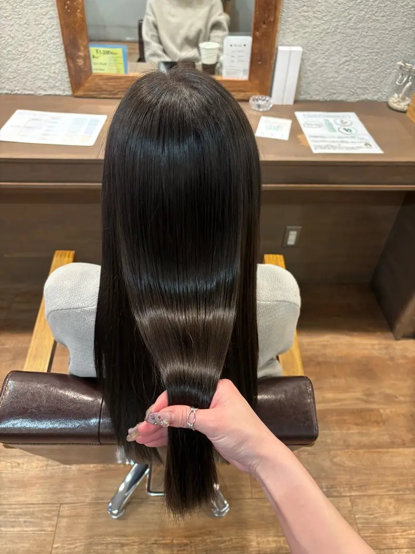 ロング 縮毛矯正 あべ ゆうか🪽艶髪のヘアスタイル