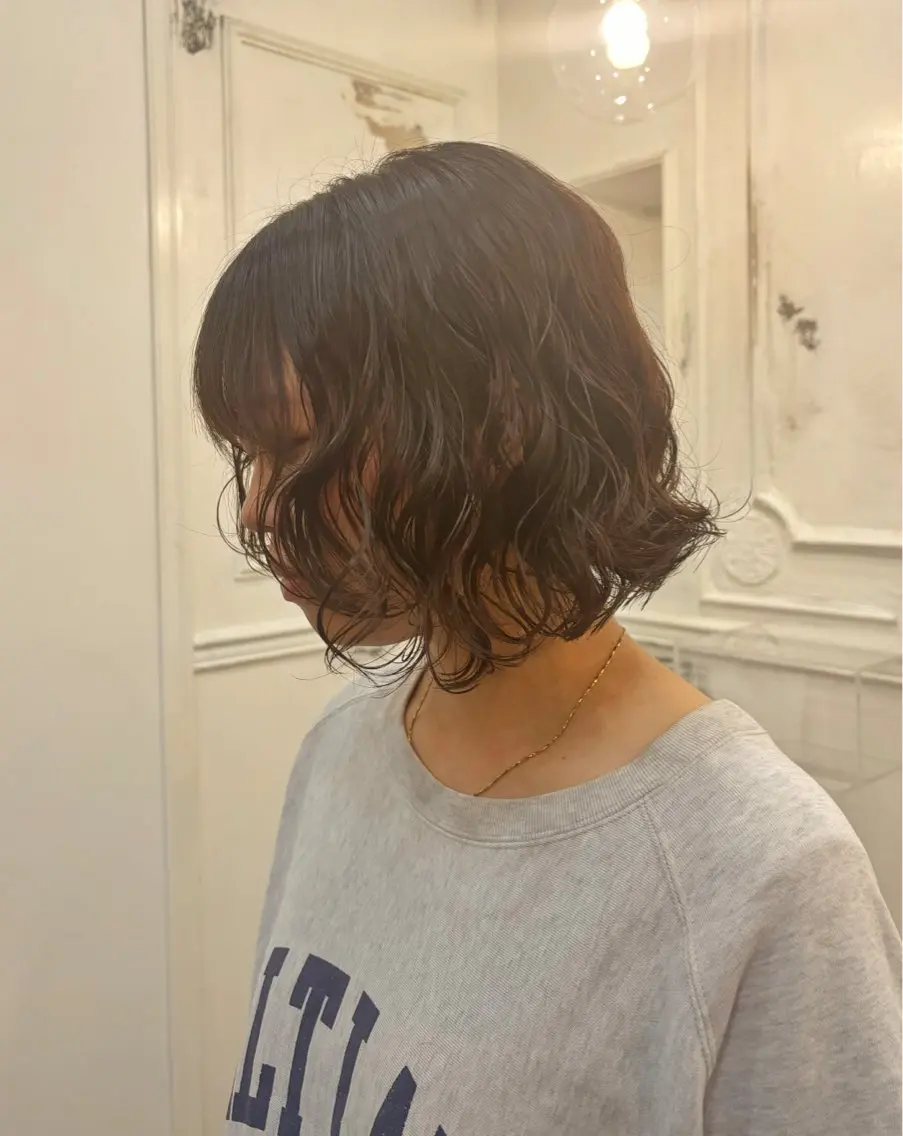 パーマ ボブ comeghead 琴音のヘアスタイル